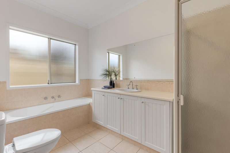 Photo - 5 Jeffrey Avenue, Warradale SA 5046 - Image 14