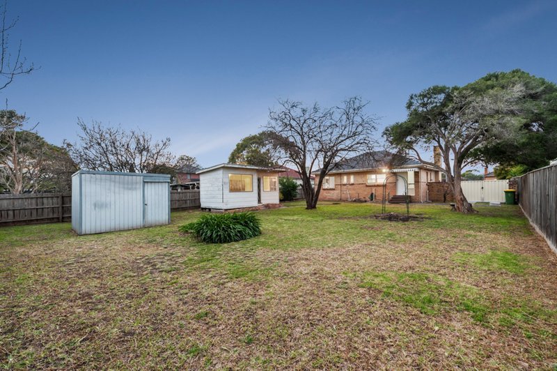 Photo - 5 Jess Street, Reservoir VIC 3073 - Image 11