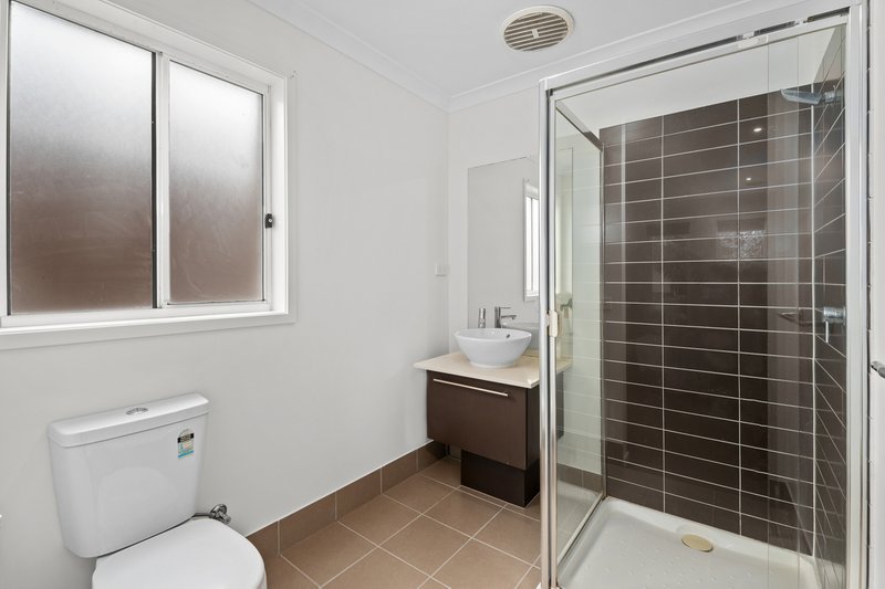 Photo - 5 Jezwing Avenue, South Morang VIC 3752 - Image 16