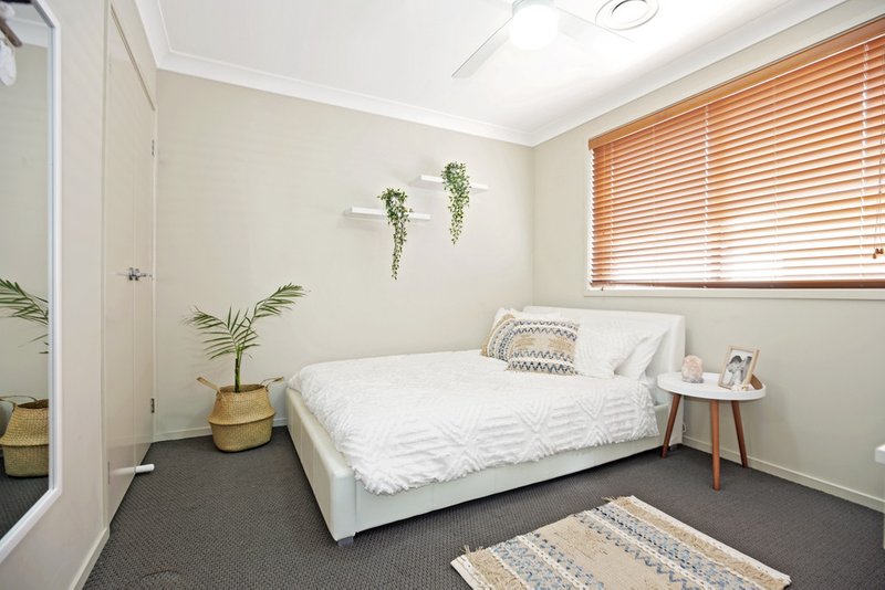 Photo - 5 Jindalee Place, Glenmore Park NSW 2745 - Image 7