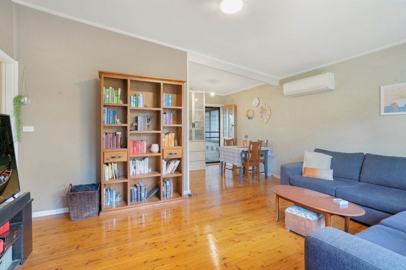 Photo - 5 Jindalee Street, Toronto NSW 2283 - Image 6