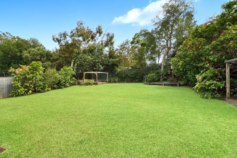 Photo - 5 Jirramba Ave , Saratoga NSW 2251 - Image 9