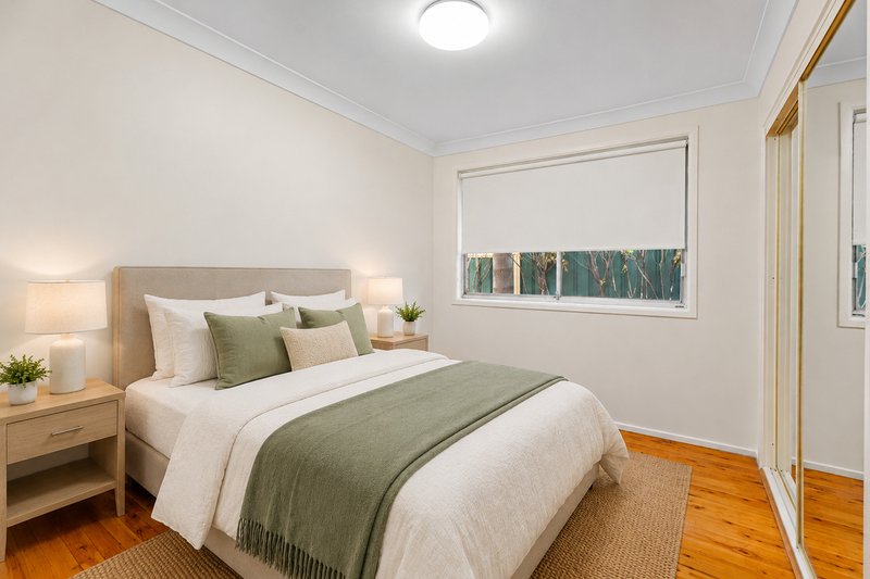 Photo - 5 John Sulman Place, St Clair NSW 2759 - Image 3