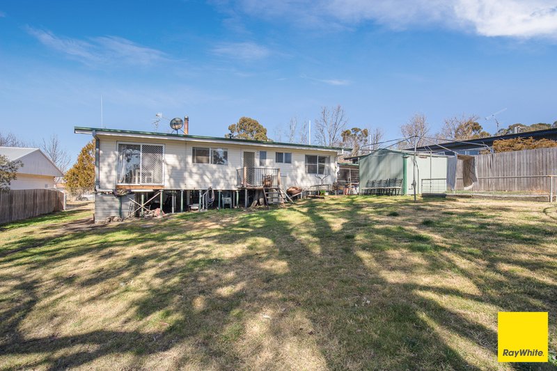 Photo - 5 Johnson Avenue, Armidale NSW 2350 - Image 10