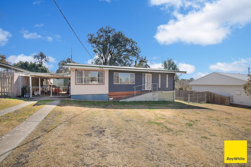 Photo - 5 Johnson Avenue, Armidale NSW 2350 - Image 11