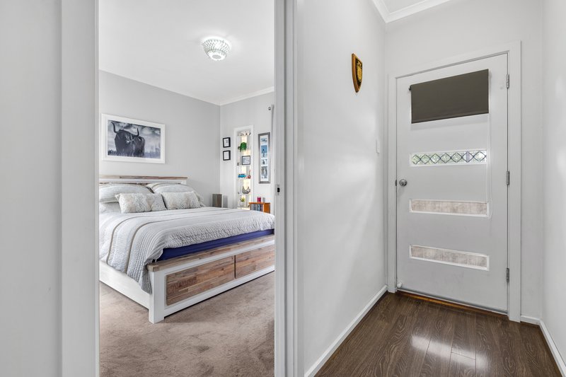 Photo - 5 Jonas Street, Munno Para SA 5115 - Image 4