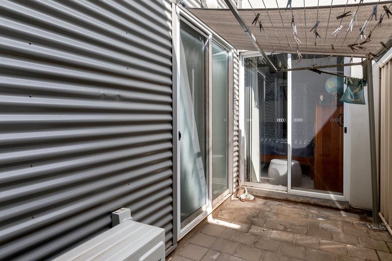 Photo - 5 Jonas Street, Munno Para SA 5115 - Image 7