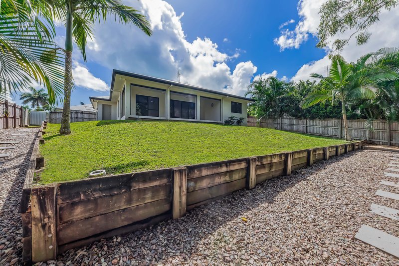 Photo - 5 Jonquill Court, Cannonvale QLD 4802 - Image 2