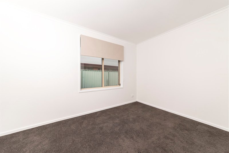 Photo - 5 Jordon Street, Munno Para West SA 5115 - Image 7