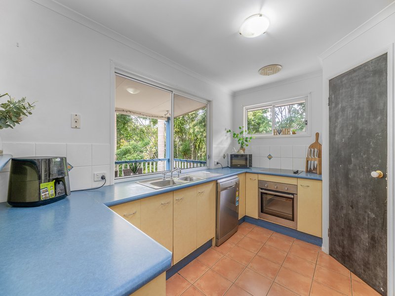 Photo - 5 Josephine Court, Palmwoods QLD 4555 - Image 4