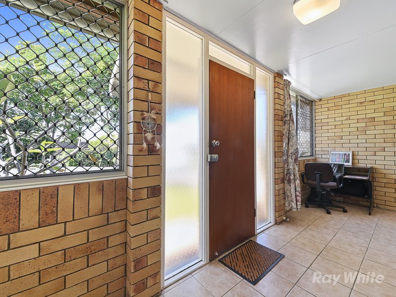 Photo - 5 Jude Street, Bracken Ridge QLD 4017 - Image 2