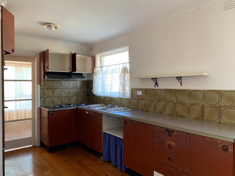 Photo - 5 Judith Court, Springvale South VIC 3172 - Image 6