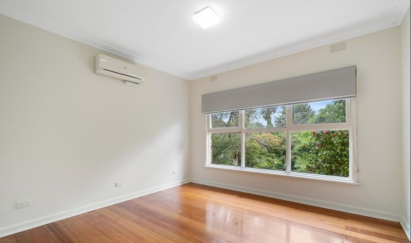 Photo - 5 June Avenue, Balwyn North VIC 3104 - Image 5