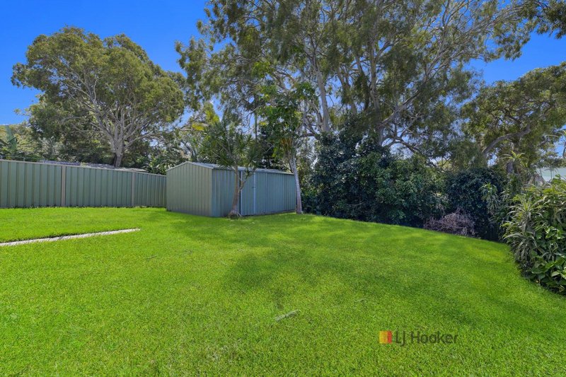 Photo - 5 Kailua Avenue, Budgewoi NSW 2262 - Image 11