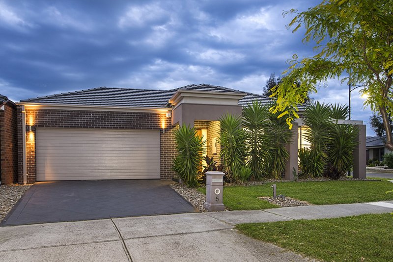 5 Kalatha Street, South Morang VIC 3752