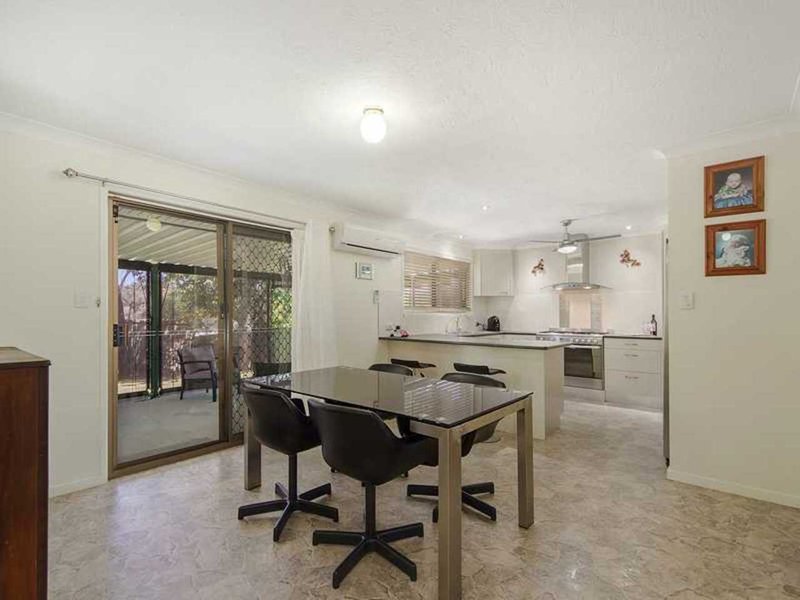 Photo - 5 Kalbari Court, Worongary QLD 4213 - Image 6