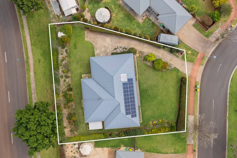 Photo - 5 Kalimna Drive, Highfields QLD 4352 - Image 12