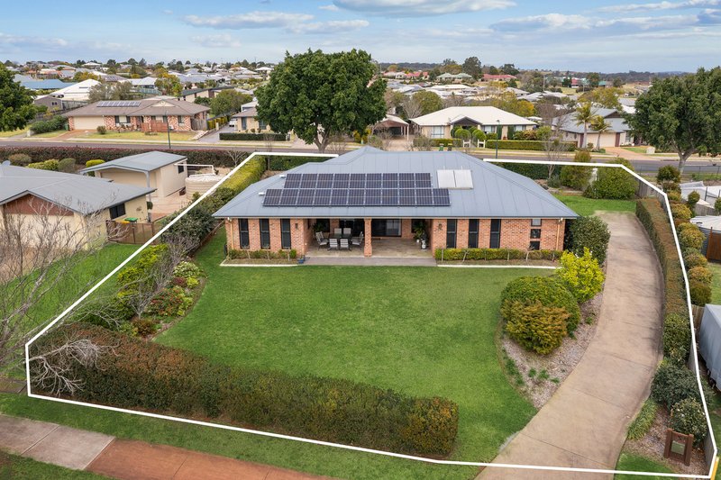 Photo - 5 Kalimna Drive, Highfields QLD 4352 - Image 13