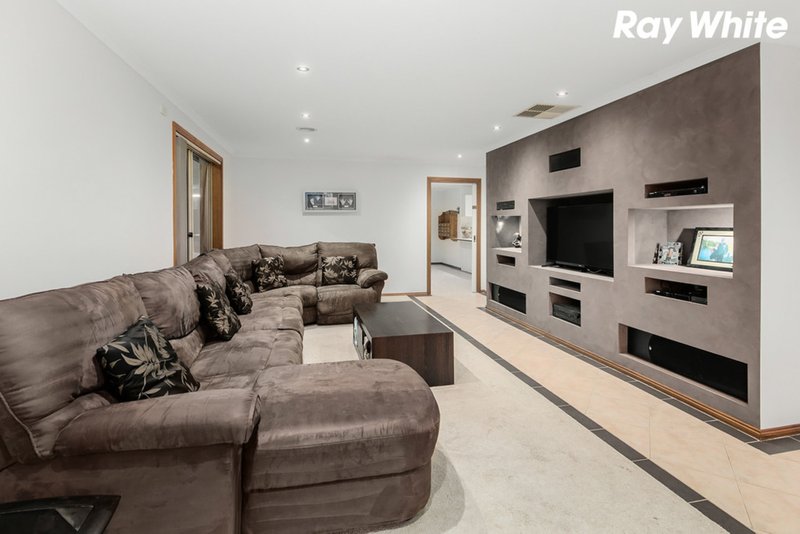 Photo - 5 Kara Court, Pakenham VIC 3810 - Image 5