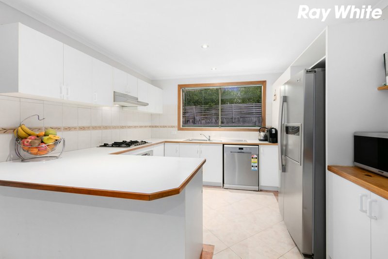 Photo - 5 Kara Court, Pakenham VIC 3810 - Image 8