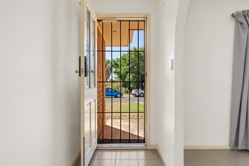 Photo - 5 Karinga Avenue, Craigmore SA 5114 - Image 3