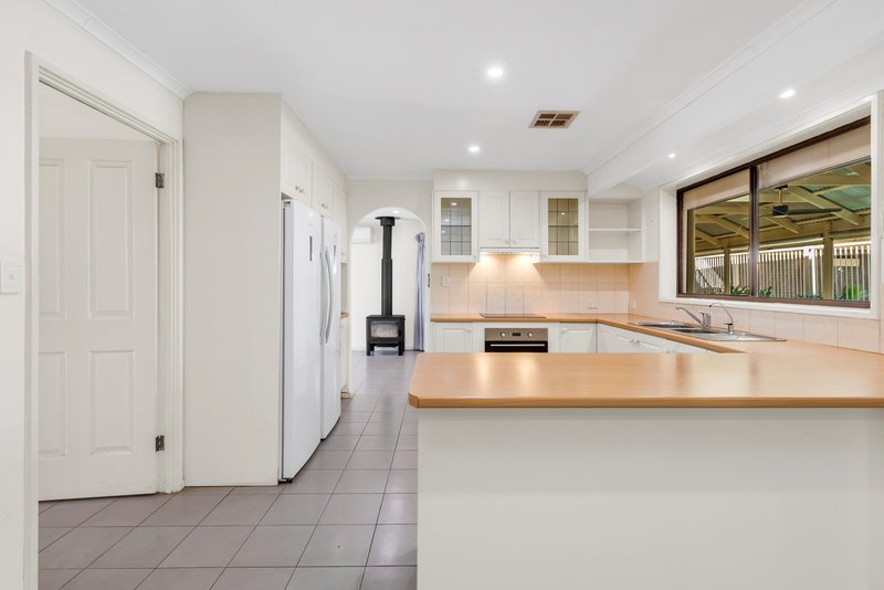 Photo - 5 Karinga Avenue, Craigmore SA 5114 - Image 7