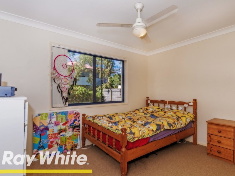 Photo - 5 Karora Road, Beachmere QLD 4510 - Image 10