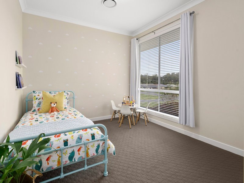 Photo - 5 Kathdan Close, Upper Kedron QLD 4055 - Image 22