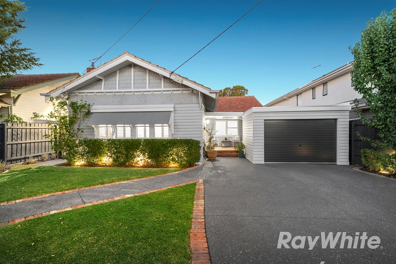Photo - 5 Katrina Avenue, Murrumbeena VIC 3163 - Image 4