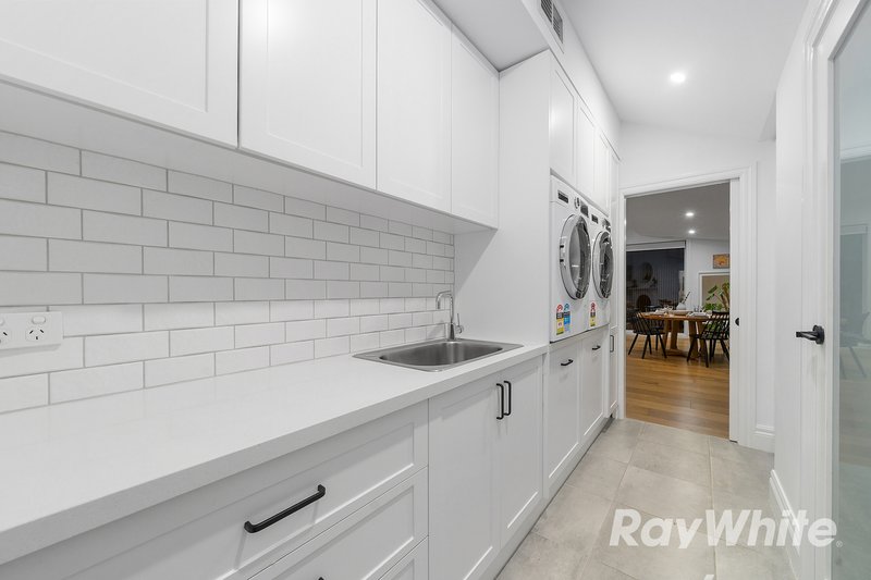 Photo - 5 Katrina Avenue, Murrumbeena VIC 3163 - Image 14