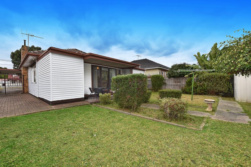 Photo - 5 Kaumple Street, Pascoe Vale VIC 3044 - Image 8