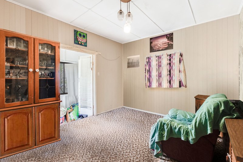 Photo - 5 Kelfield Street, North Toowoomba QLD 4350 - Image 2