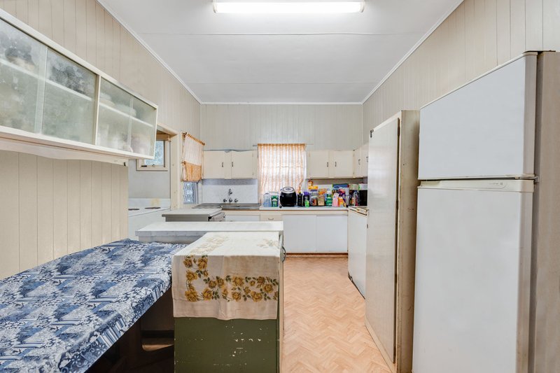 Photo - 5 Kelfield Street, North Toowoomba QLD 4350 - Image 3