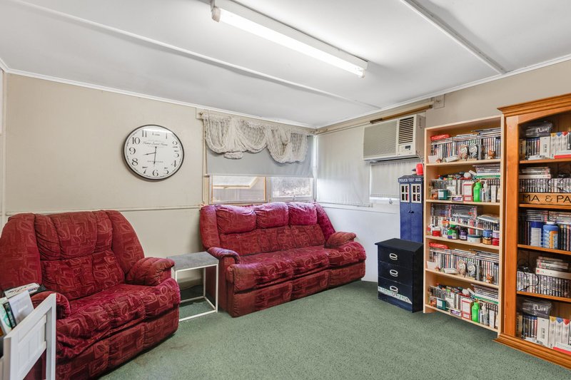 Photo - 5 Kelfield Street, North Toowoomba QLD 4350 - Image 4