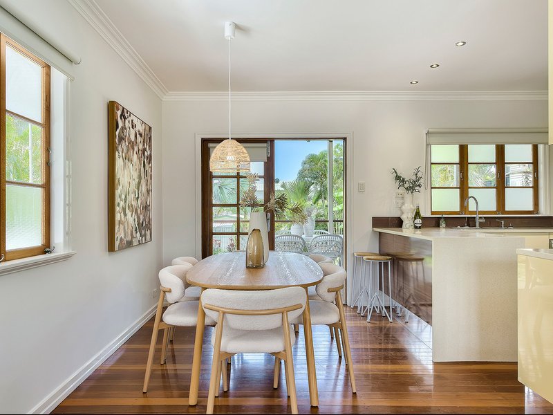 Photo - 5 Kembla Street, Wavell Heights QLD 4012 - Image 4