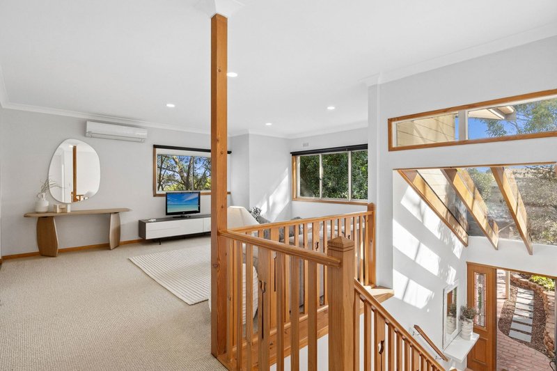 Photo - 5 Kendal Crescent, Wheeler Heights NSW 2097 - Image 3