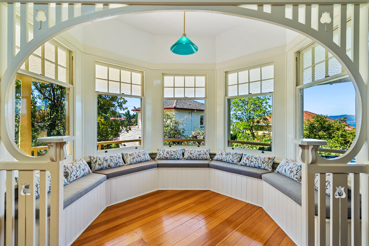 6-bedroom house at 5 Kendrick Court, Dynnyrne, TAS 7005, Hobart, Tasmania