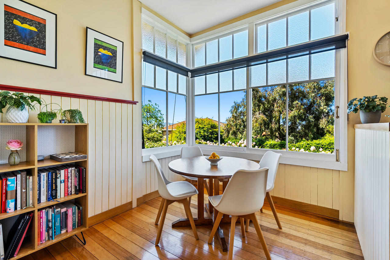 6-bedroom house at 5 Kendrick Court, Dynnyrne, TAS 7005, Hobart, Tasmania