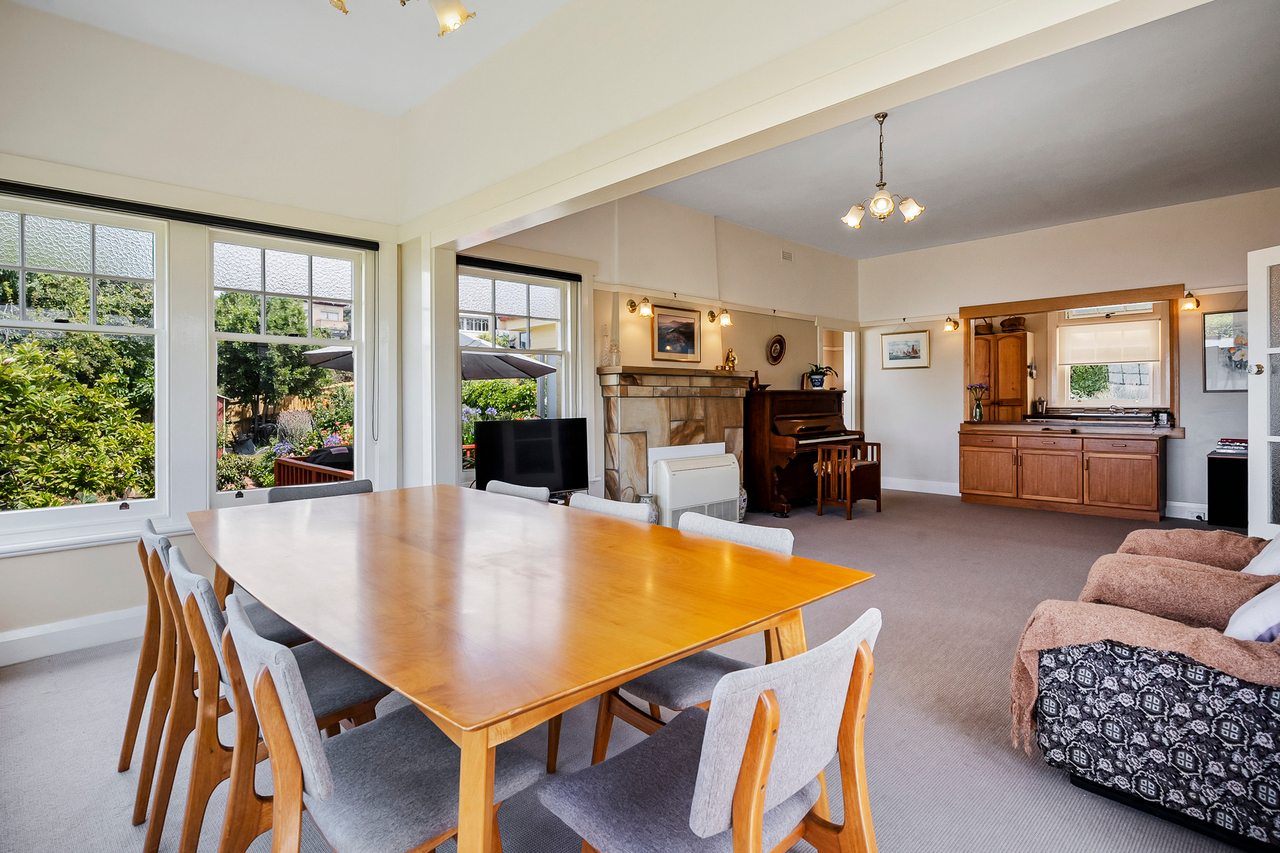 6-bedroom house at 5 Kendrick Court, Dynnyrne, TAS 7005, Hobart, Tasmania
