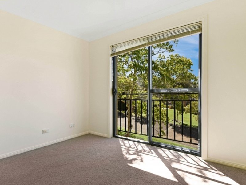 Photo - 5 Kensington Place, Mardi NSW 2259 - Image 8