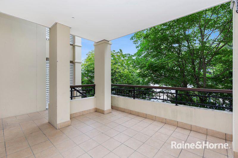 Photo - 5 Kensington Terrace, Toowong QLD 4066 - Image 5