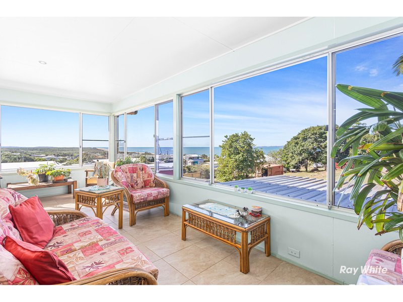 Photo - 5 Keppel Street, Meikleville Hill QLD 4703 - Image 16