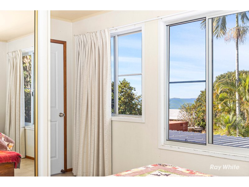 Photo - 5 Keppel Street, Meikleville Hill QLD 4703 - Image 17