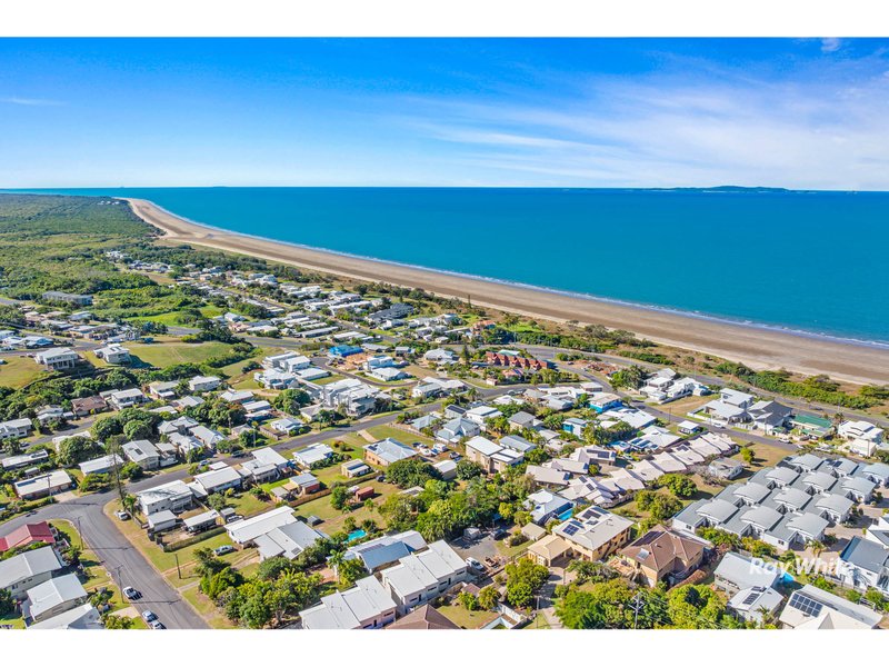 Photo - 5 Keppel Street, Meikleville Hill QLD 4703 - Image 26