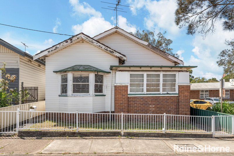 5 Kerr Street, Mayfield NSW 2304