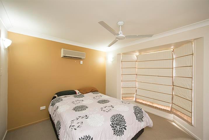 Photo - 5 Kerry Court, New Auckland QLD 4680 - Image 5