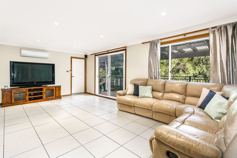 Photo - 5 Kerwick Court, Baulkham Hills NSW 2153 - Image 4