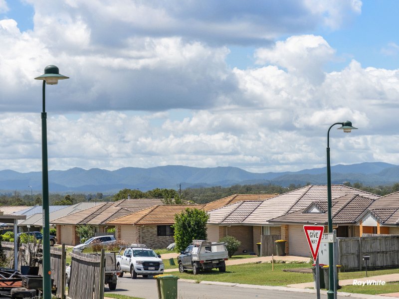 Photo - 5 Kestrel Street, Lowood QLD 4311 - Image 19