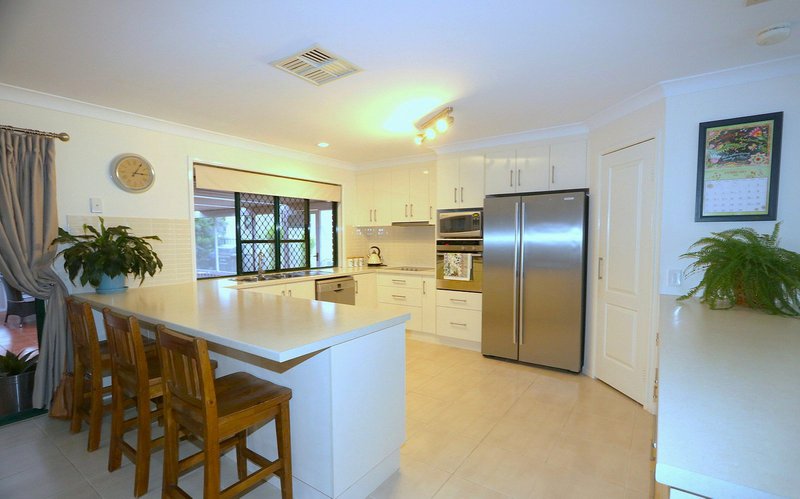 Photo - 5 Kidd Street, Emerald QLD 4720 - Image 4