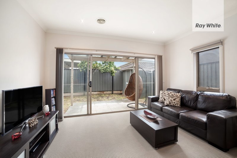 Photo - 5 Kincaid Drive, Mernda VIC 3754 - Image 3